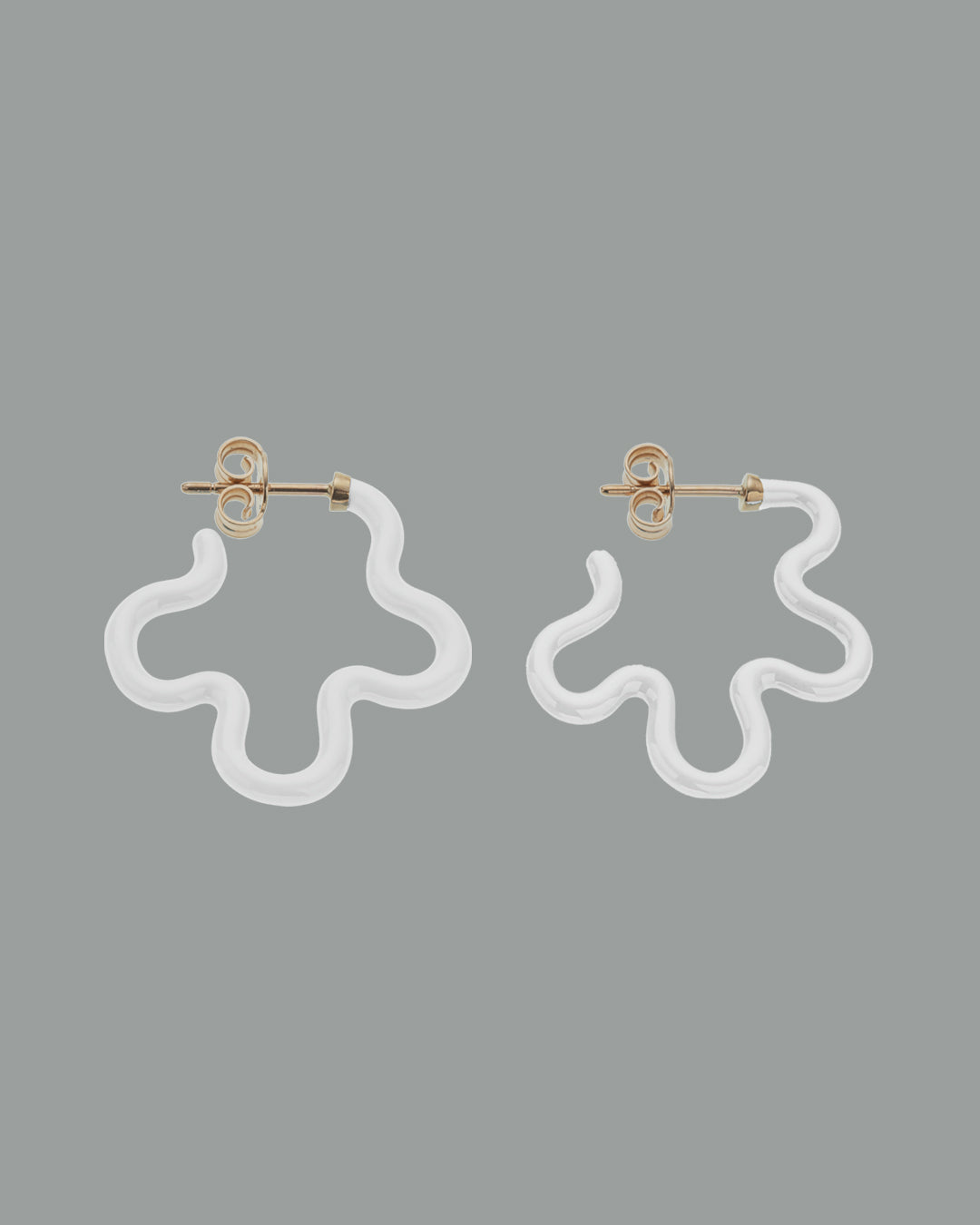 Two Tone Flower Pierces - White – Shihara Lab